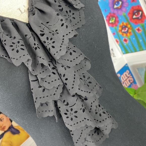 Lauren by Ralph Lauren Sleeveless Black Top w. Ruffle Size PXS Stretch - Picture 4 of 11